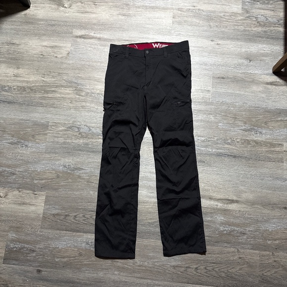 MEN'S WRANGLER® ALL TERRAIN CARGO PANT - Picture 1 of 3